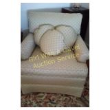 Pennsylvania House Cushion Chair w/Pillows