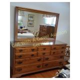 Ethan Allen Ladies Dresser with Mirror