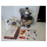 Kitchen Aid Stand Mixer w/accessories/cover
