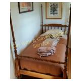 Ethan Allen Twin Spindle Bed w/Bedding