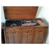 Retro RCA Stereo Console w/8 Track & Turntable