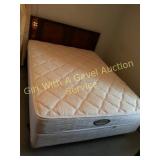 Simmons Beauty Rest Queen Size Bed