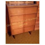 MID CENTURY MODERN 4 DRAWER DRESSER