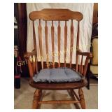 NICHOLS & STONE CO SOLID OAK ROCKING CHAIR
