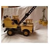 ANTIQUE TONKA CRANE