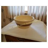 #12 WATT POTTERY OVEN WARE YELLOW STONEWARE BOWL