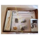 VARIETY OF LADIES CHAINS