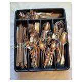 FLATWARE WITH TRAY
