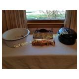 GRANITWARE ROASTER, ENAMELWARE, SPICE RACK ETC