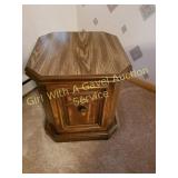 END TABLE / SIDE TABLE WITH DOOR