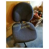 VERY COMFORTABLE OFFICE CHAIR, GREAT CONDITION