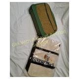 VINTAGE LUGGAGE & LANDS END TOTE