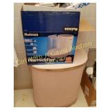 RETRO PINK HAMPER, HUMIDIFIER, BATH FIXTURES