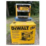 DeWalt Heavy Duty 12-1/2" Portable Thickness Planner