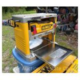 DeWalt Heavy Duty 12-1/2" Portable Thickness Planner