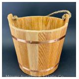 Lehmans Oak Bucket, 10'h x 12'w