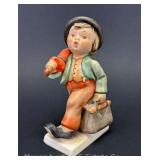 Hummel Figurine 'Merry Wanderer', 5' Tall