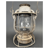 Dietz New York Central Railroad Lantern with Unmarked Clear Globe, 10'h
