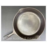 Griswold No. 8 Cast Iron Skillet, 10.5"w