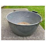 Large Speckled Graniteware Cooking Kettle, 18'w x 9'h