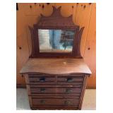 Unique Childs Size 4 Drawer Dresser, with Mirror, 30'x15'x49'