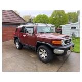 2010 Toyota FJ Cruiser - only 27k miles
