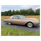 1961 Ford Thunderbird 