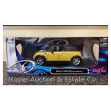 Maisto Die-Cast Car: Mini Cooper (Sun Roof), 1/18 Scale, New in Box