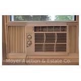 GE Window Air Conditioner, Model AEL05LXQ2