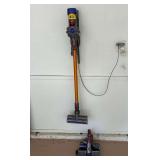 Dyson V8 Absolute Cordless Vacuum and Accessories