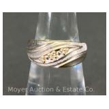 14k White Gold Ring, with Diamond Chips, Size 5, 3.5dwt.