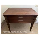 Broyhill Mid-Century Modern Nightstand with Drawer, 25"x15"x22"h