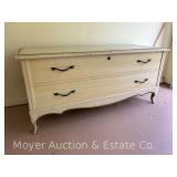Lane Cedar Chest, with Contents, 44"x17"x20"h