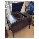 Victrola, 38'x23'x34'h