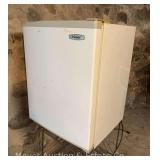 Haier Mini Fridge, 19'x18'x26'h