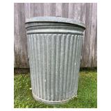 Heavy Galvanized Trash Can with Lid, 27'h