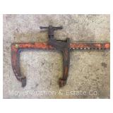 Large Carver Clamp, 24' Long Overall