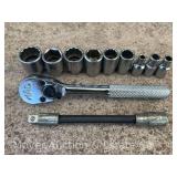MAC 1/4' Drive Ratchet, Flex Extension and Asst. Sockets
