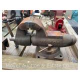 Wilton 4.5' Bullet Vise, 17' Long Overall