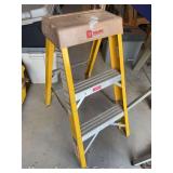 Bauer 2 Step Fiberglass Ladder