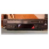 Sony Compact Disc Minidisc Deck, MXD-D5C