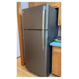 GE Refrigerator, Model GTE18GMNDRES