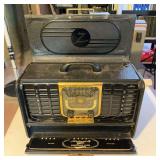 Zenith Trans-Oceanic Portable Radio, Model #8G005TZ1, Serial #B309058