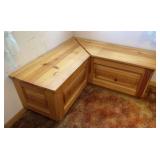 Pine Corner Bench, Lift-top Storage, 43"x43"x18"h