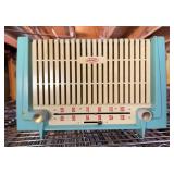 AMC AM/FM Radio, Model 7TAF