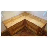 Pine Corner Bench, Lift-top Storage, 43"x43"x18"h