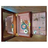 Jewelry Box w/contents