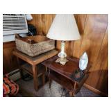 U get it all, 2 Tables, Ottoman & Lamp