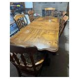 Dining Room Table 72"x44" w/Chairs & Leafs