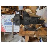 Craftsman 4 1/2 Bench Vice